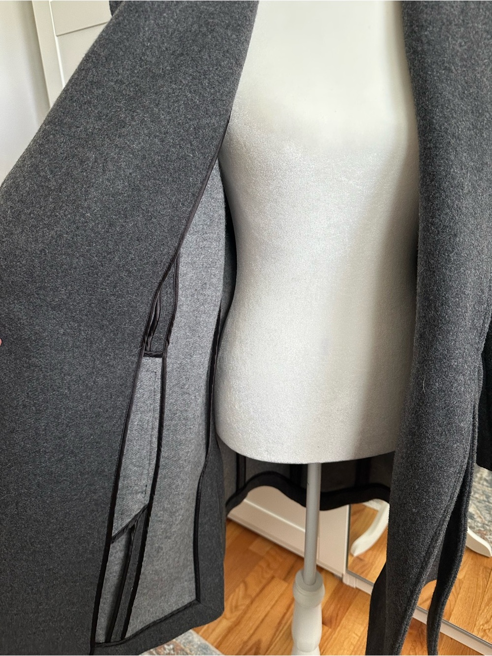 bebe Charcoal Gray Belted Shawl-Collar Trench Coat - Picture 3 of 9